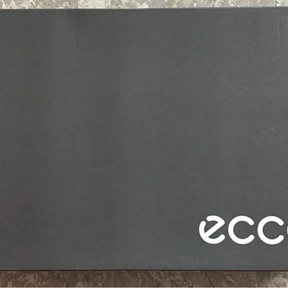 Ecco Sculptured 75 Black Leather Block Heel Pump size 40 US 9-9.5